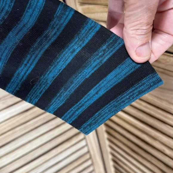 New Direction Woman Striped Black and Blue Women's Long Sleeve Top Size 2X - Picture 3 of 9